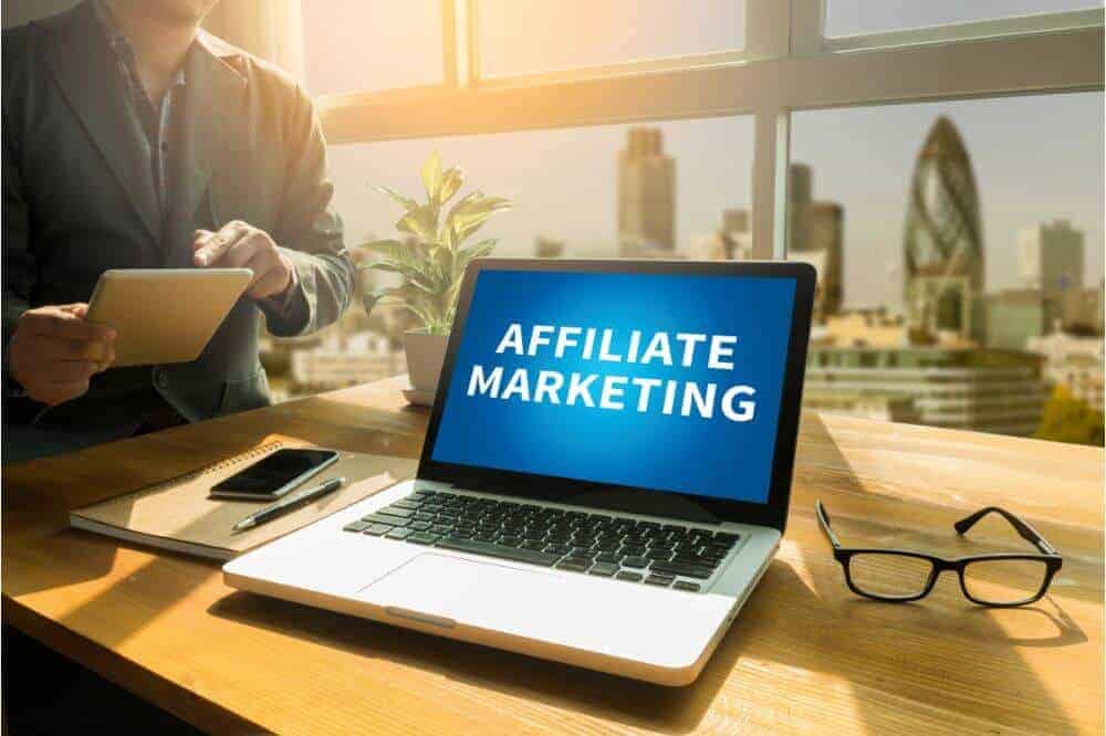 10 Ways to Earn Amazon Affiliate Commission for Your Online Business in 2021