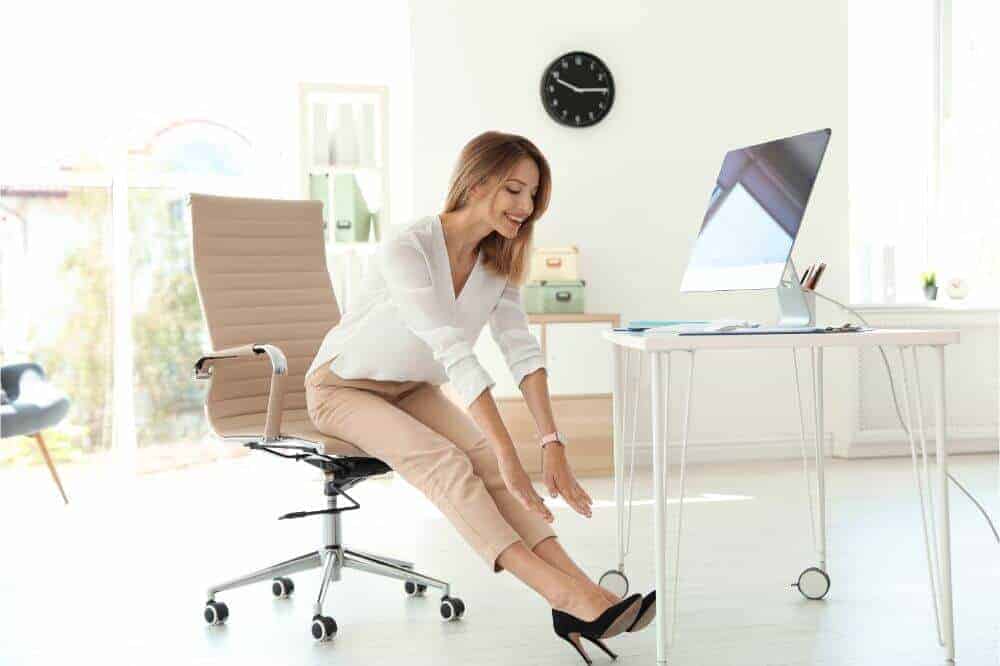 STRETCHES TO BOOST WORK EFFICIENCY