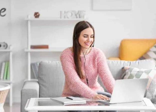 How to Effectively Communicate with Freelancers and Consultants