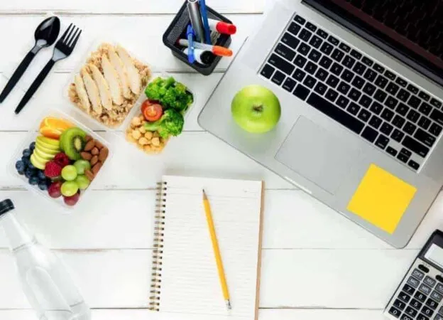 15 Simple Lunch Ideas to Make While Working from Home
