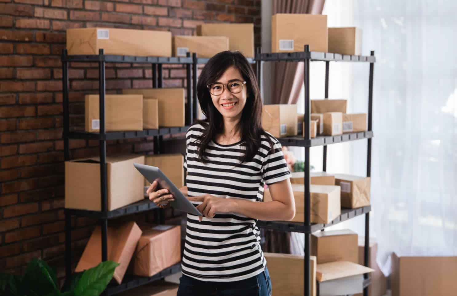 How To Sell My Art Online? Best Platforms for Artist sites