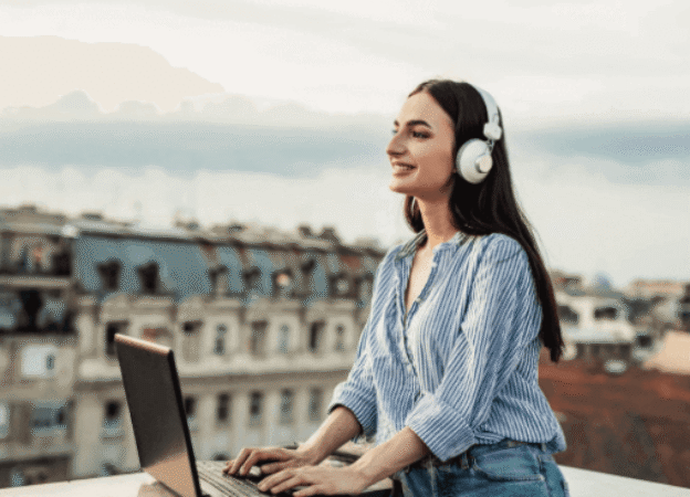 Work While Travelling